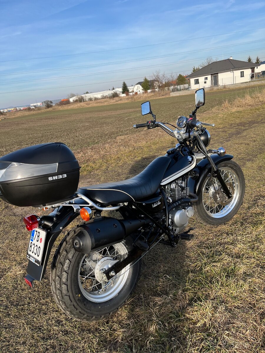 Suzuki Van Van 125 - 4