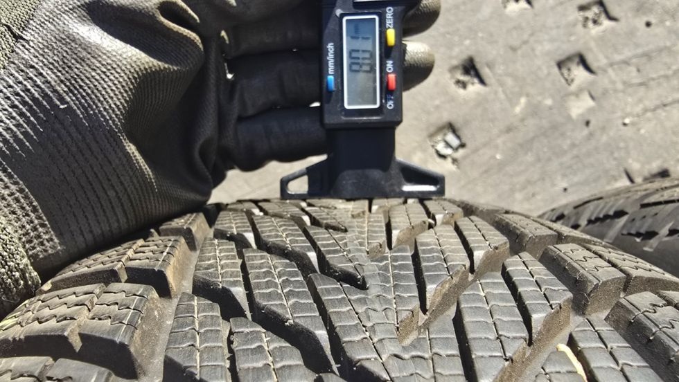 Zimní pneu 215/60/16 Vredestein - 4