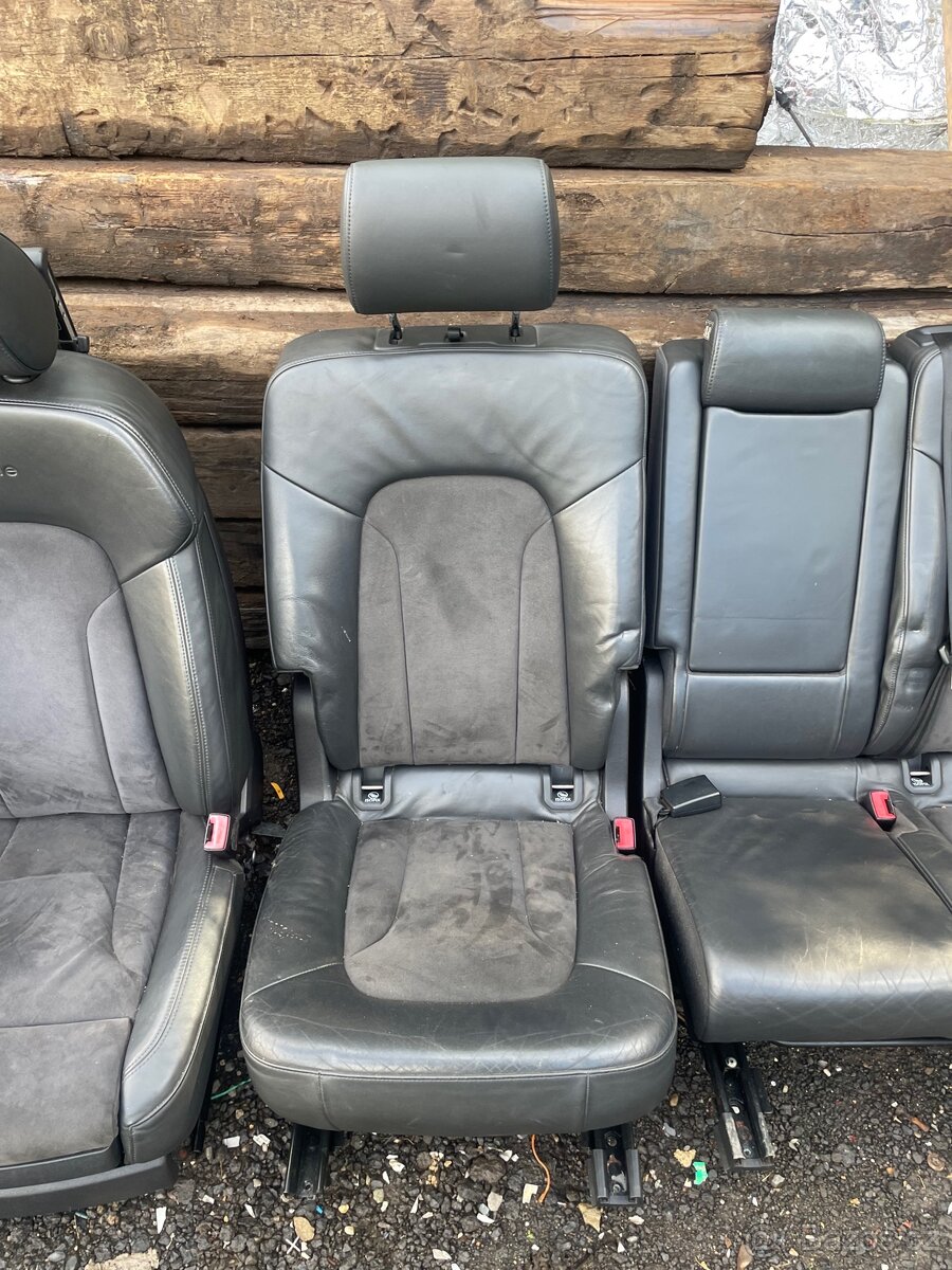 Audi Q7 4L Sline Sedačky s obrazovkou - 4