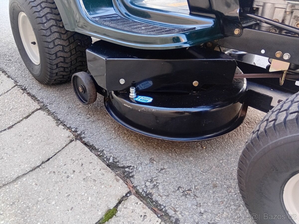 Prodám zahradní traktor MTD Bolens 15.5Hp - 4