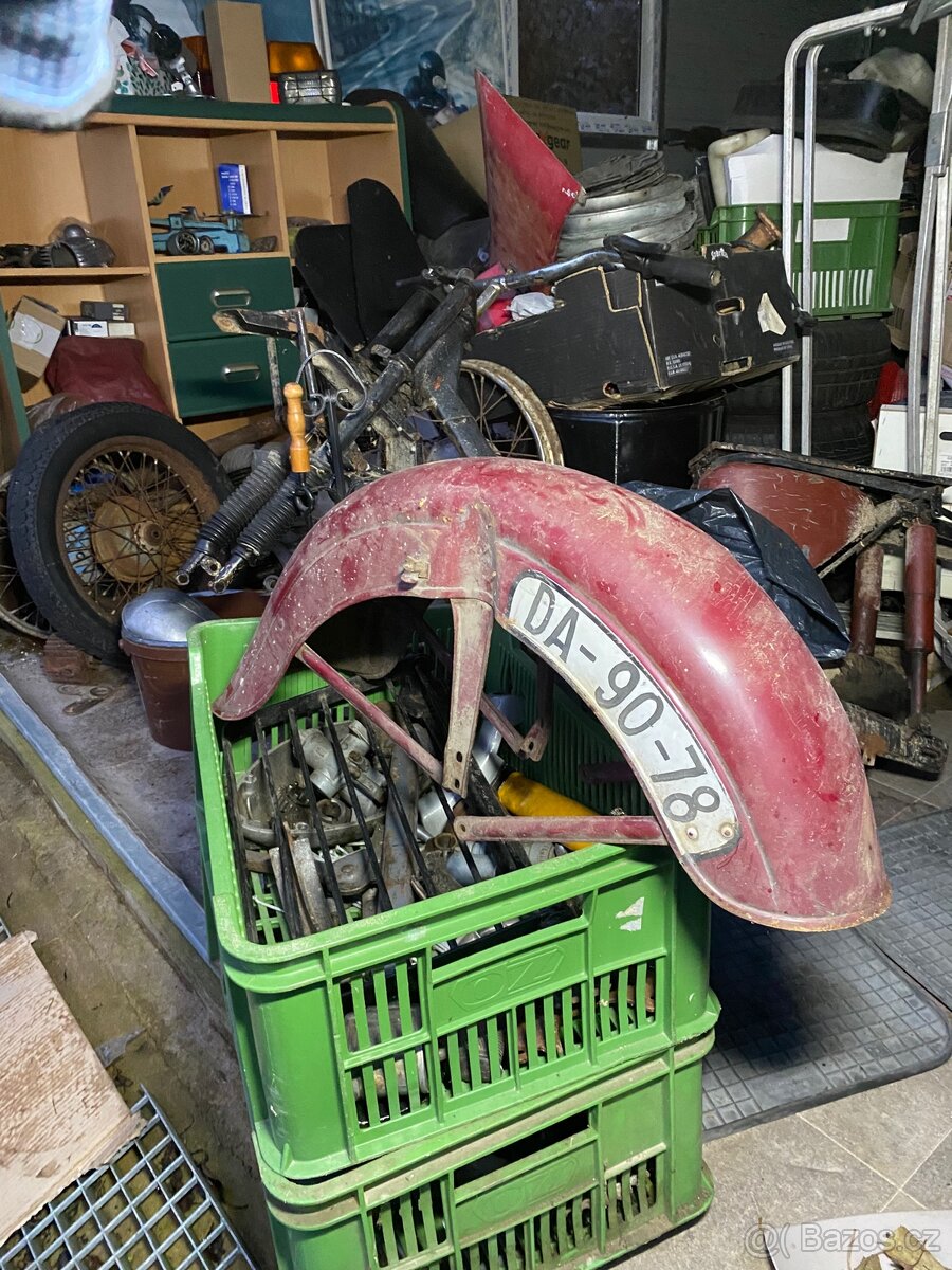 přední blatník Jawa 250/353 - 4