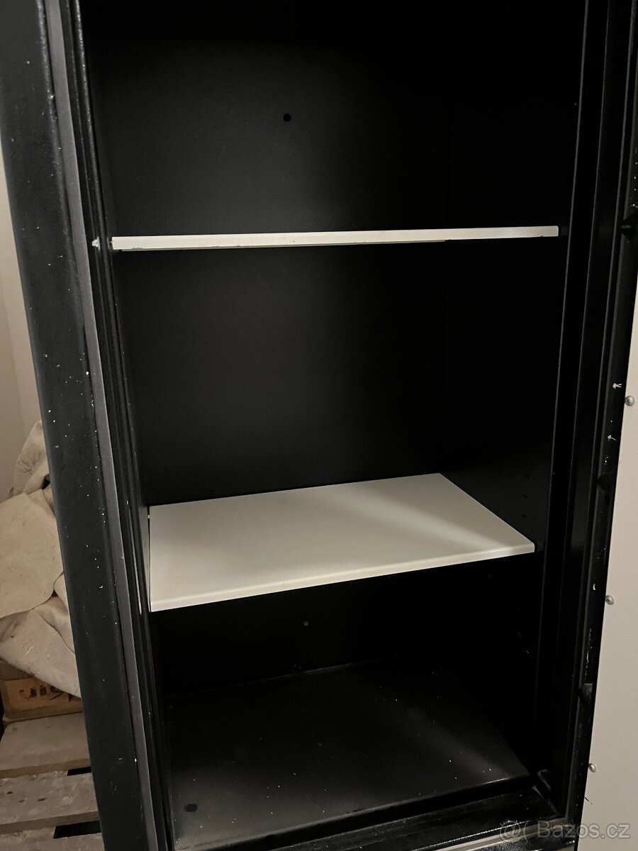 Bezpečnostní trezor T-SAFE NHD 180 T, II. třída, 413 kg, Pra - 4