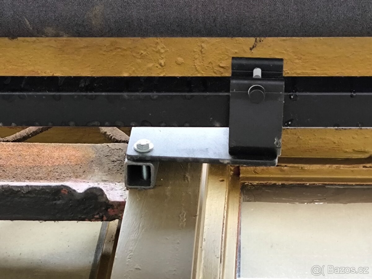 Markýza rolovací 2 ramenná - 4