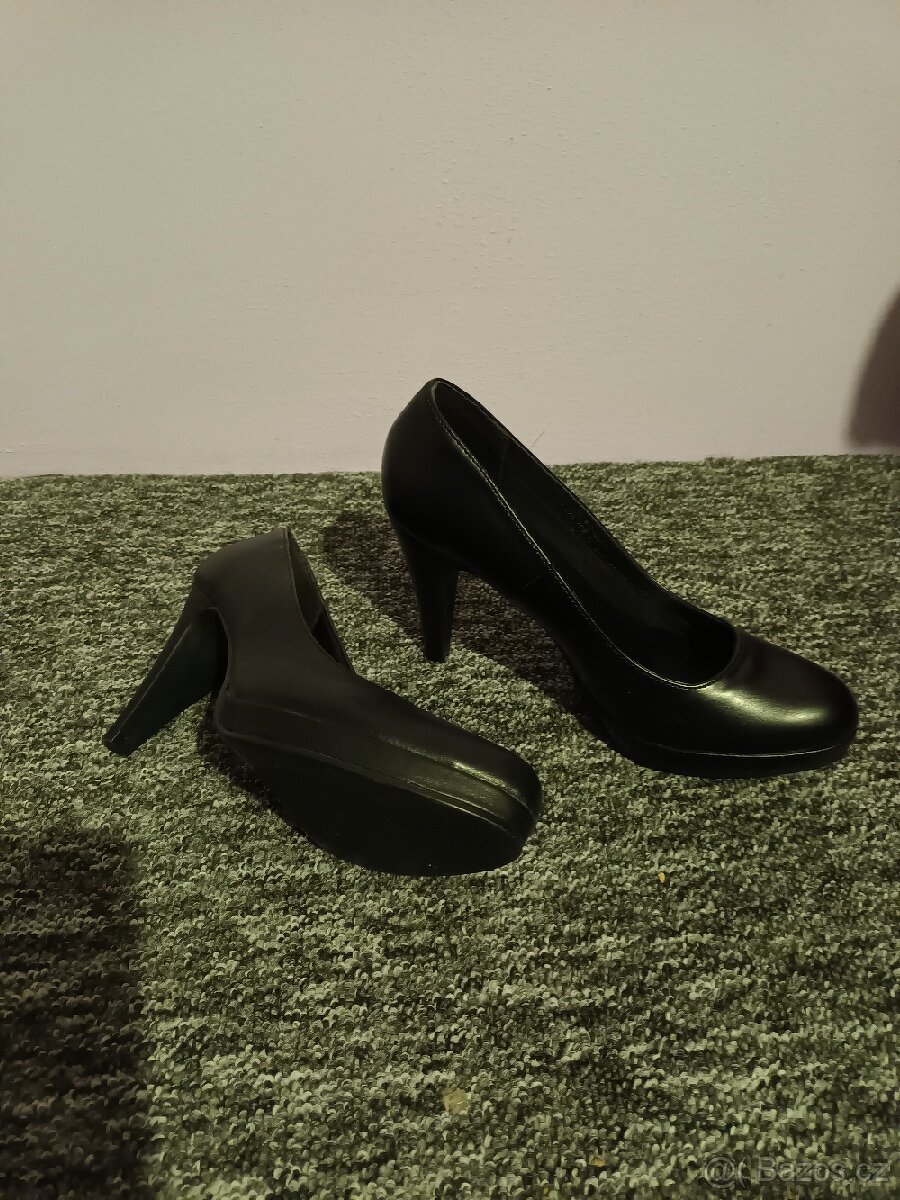 Černé lodičky vel. 37 Graceland - 4