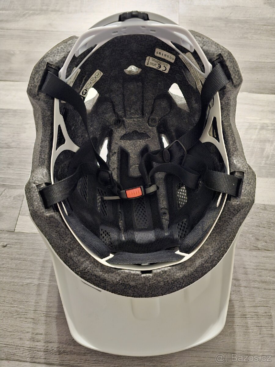 Cyklistická přilba Bell - 4