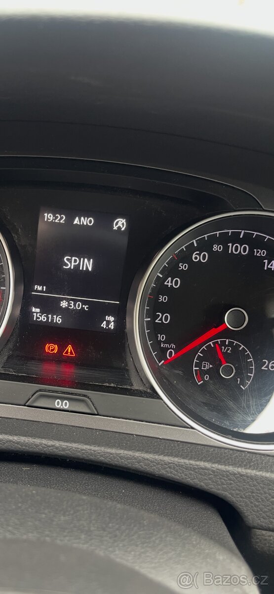 Volkswagen GOLF 7 Variant 1.6TDI Bluemotion - 4