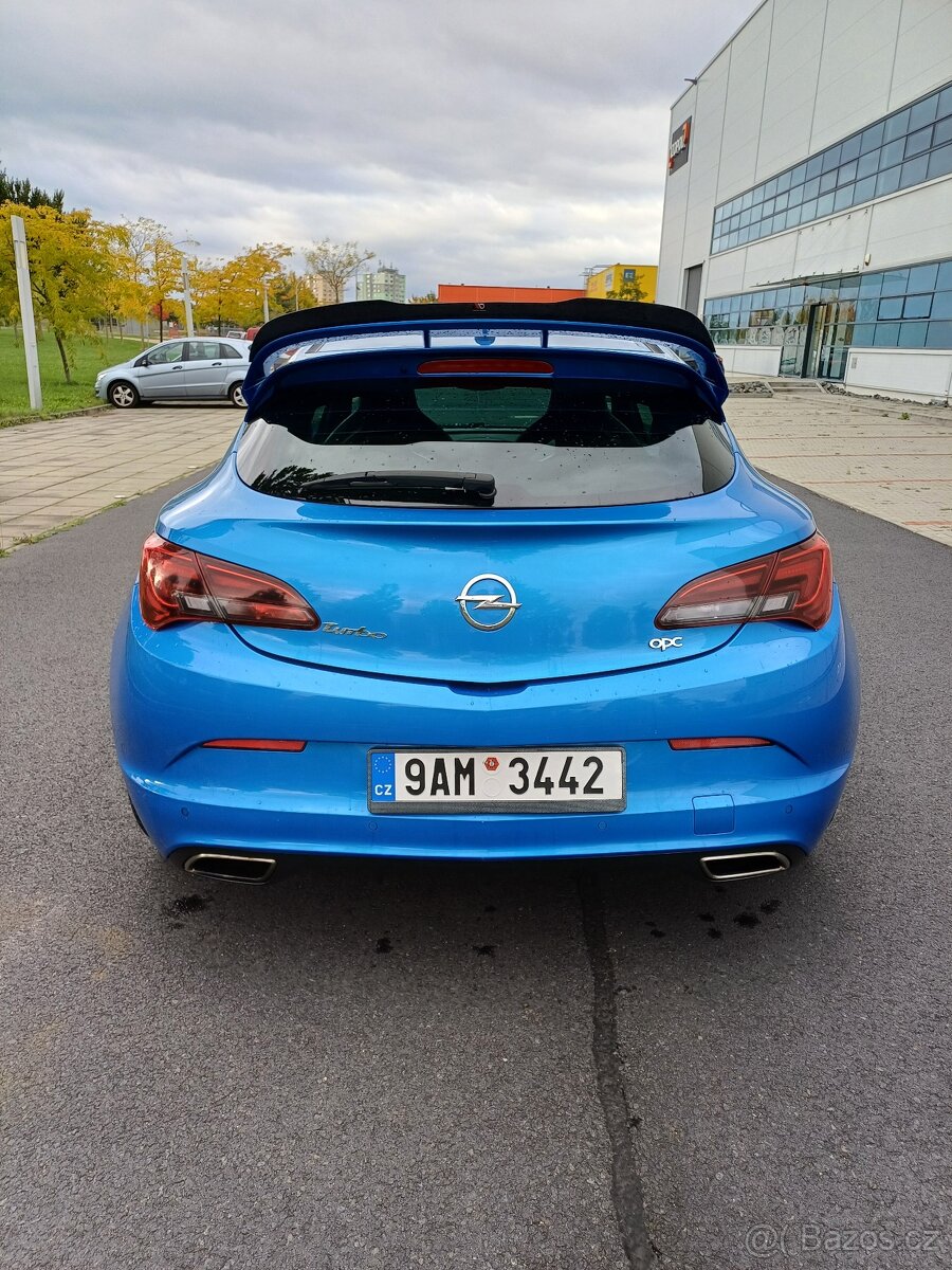 Opel astra OPC - 4