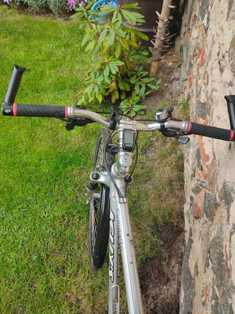 Trekové kolo Kellys - 4