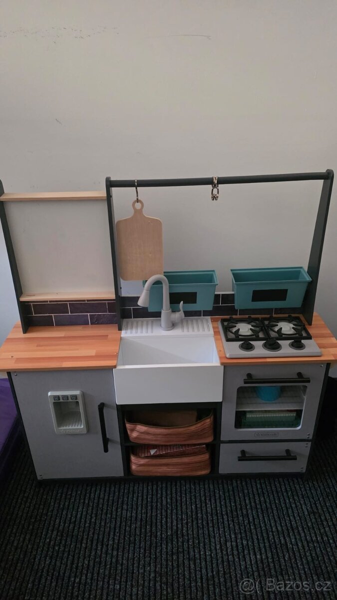 Dětská dřevěná kuchyňka s výbavou - 4