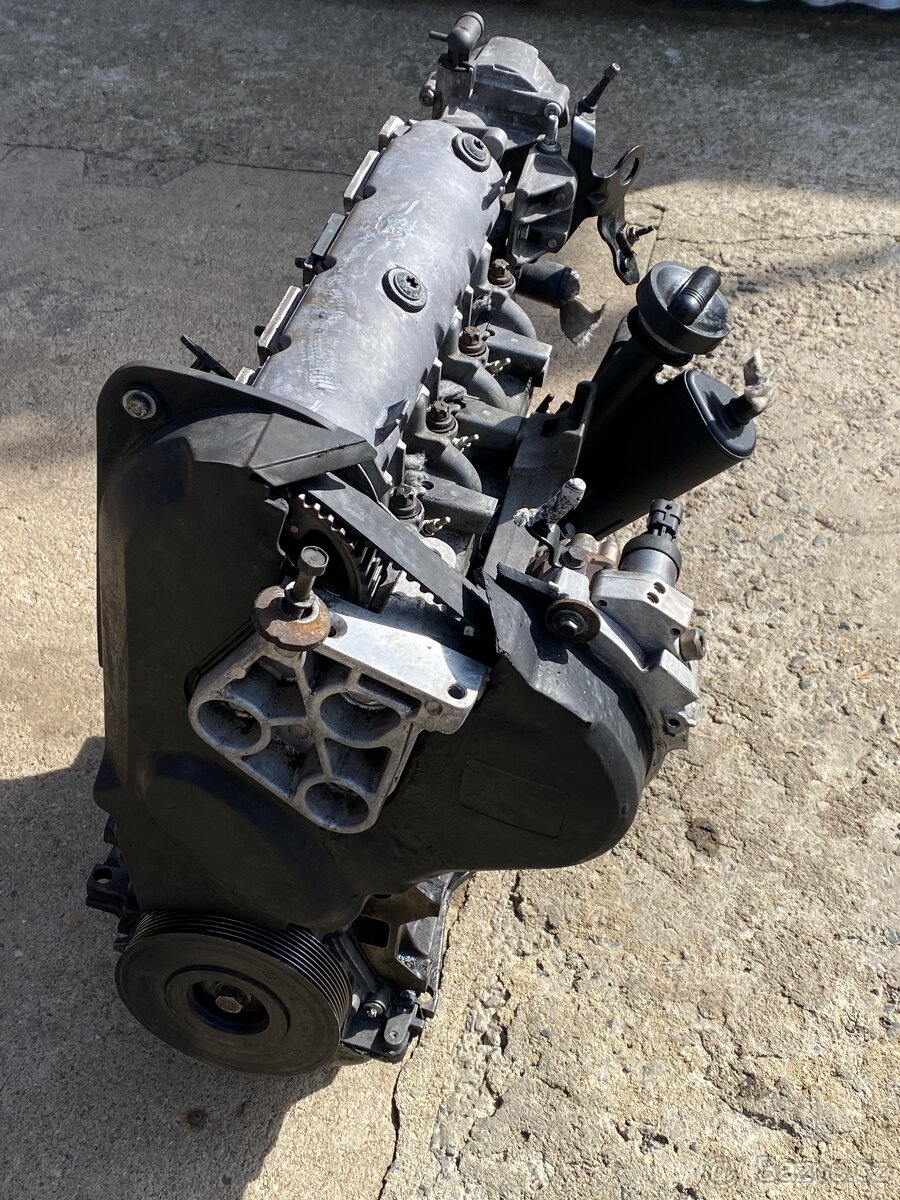 Motor Nissan / Renault F9A 1.9dCi - 4