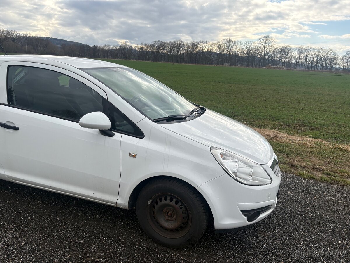 Opel Corsa 1.3 2009 - 4