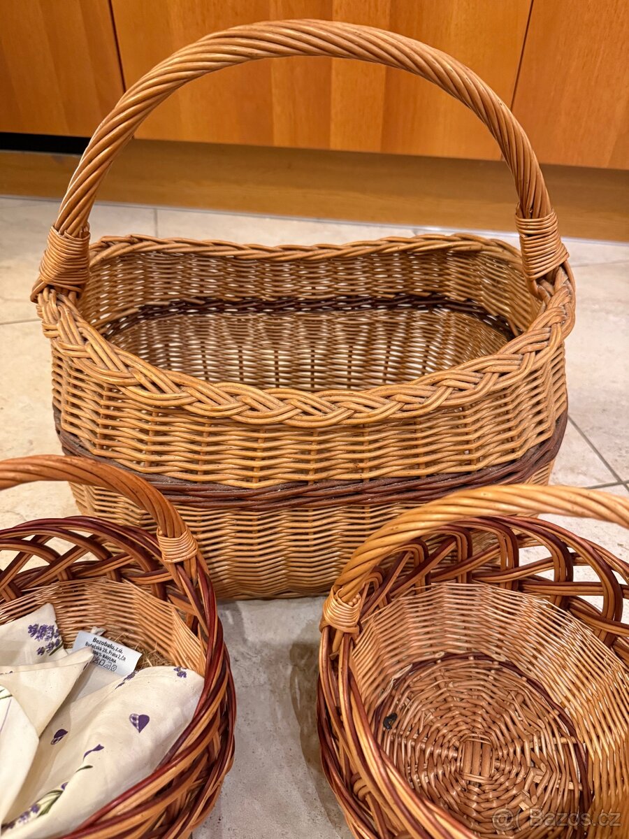 Sada proutěných košíků (3 ks) - 4