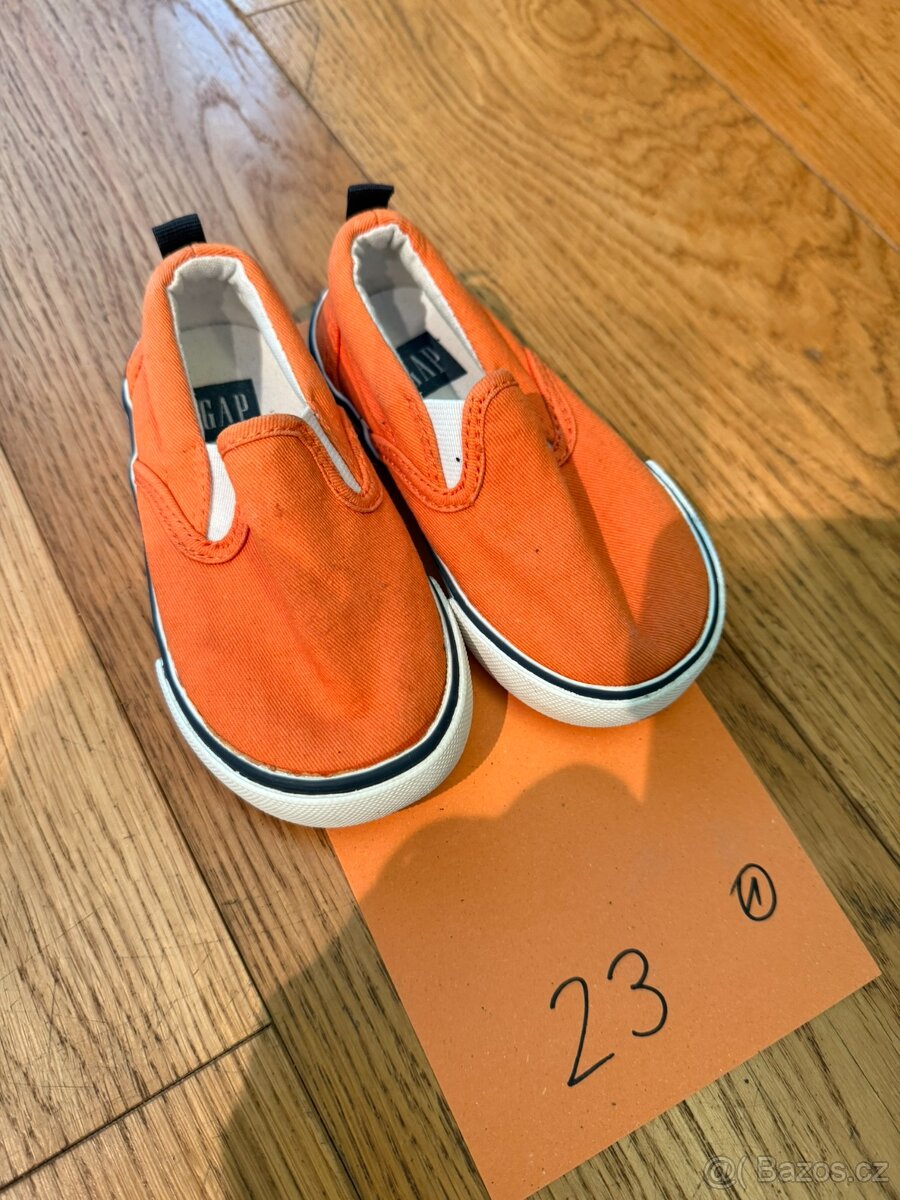 Prodám více párů dětských bot po synovi. (4) - 4