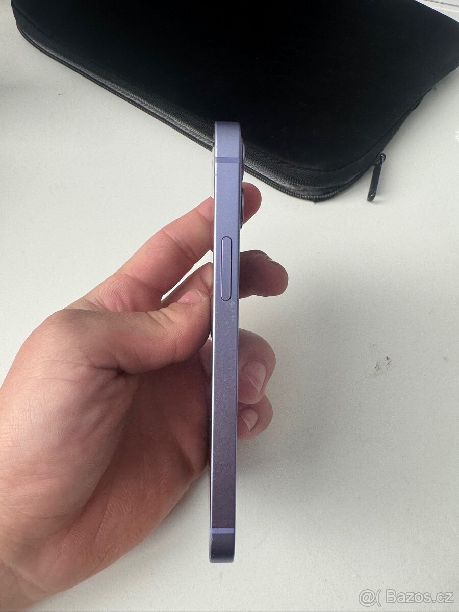 iPhone 12 - 4