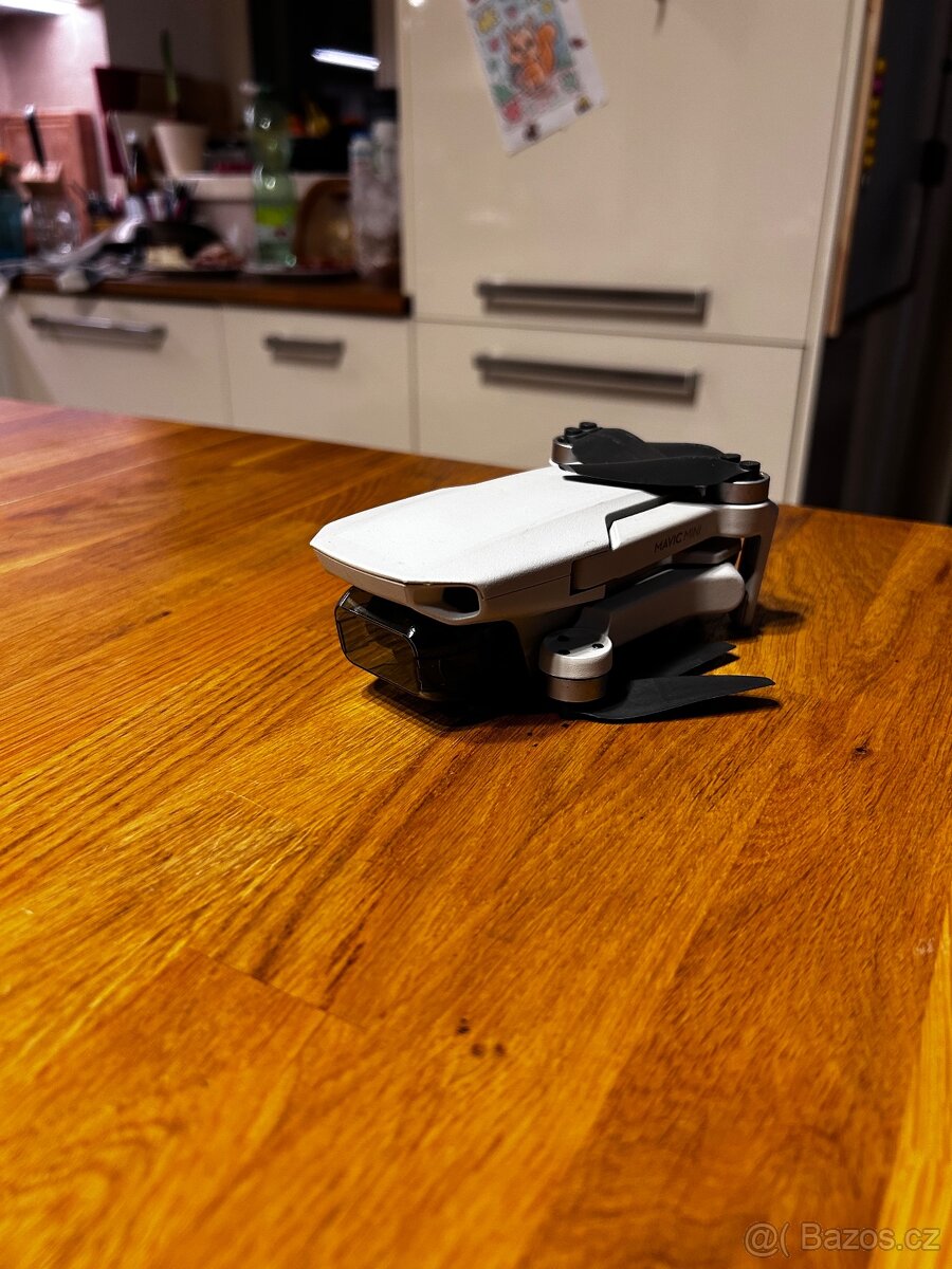 Prodám dron DJI Mavic Mini - na opravu/náhradní díly - 4