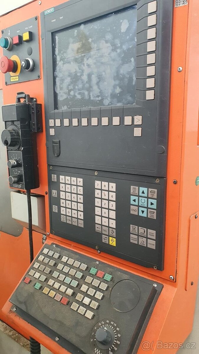 Obráběcí centrum (vertikální) INTOS VOC 1000 (5515) - 4