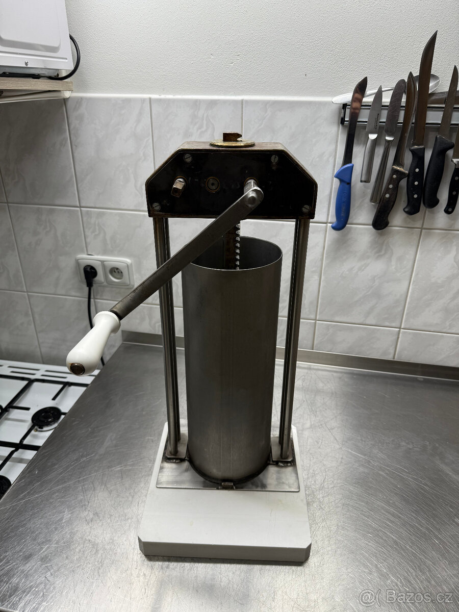 Plnička na klobásy - 4