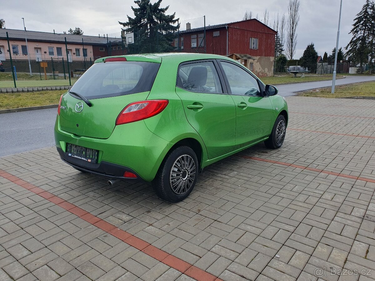 Mazda 2. 1.3i nová stk - 4