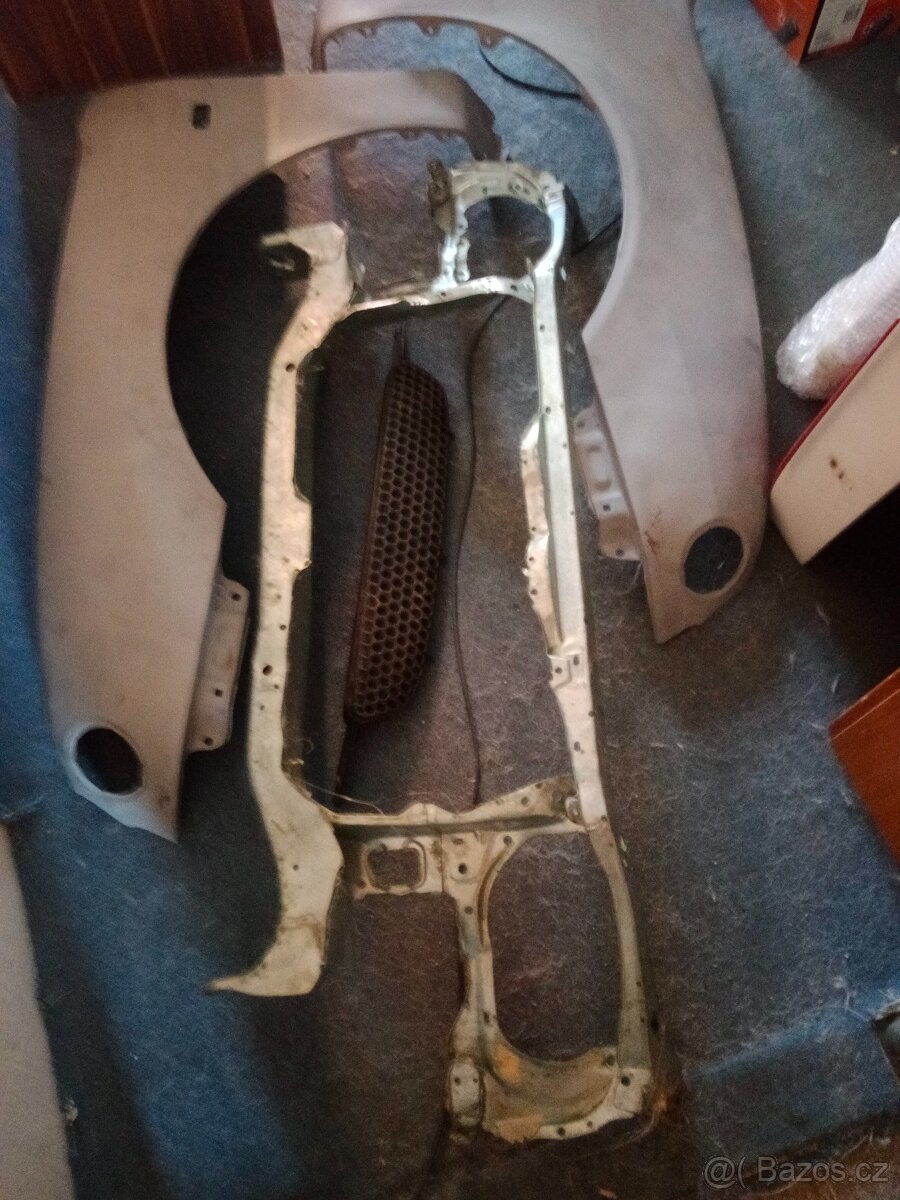 Toyota Corolla e11 díly - 4