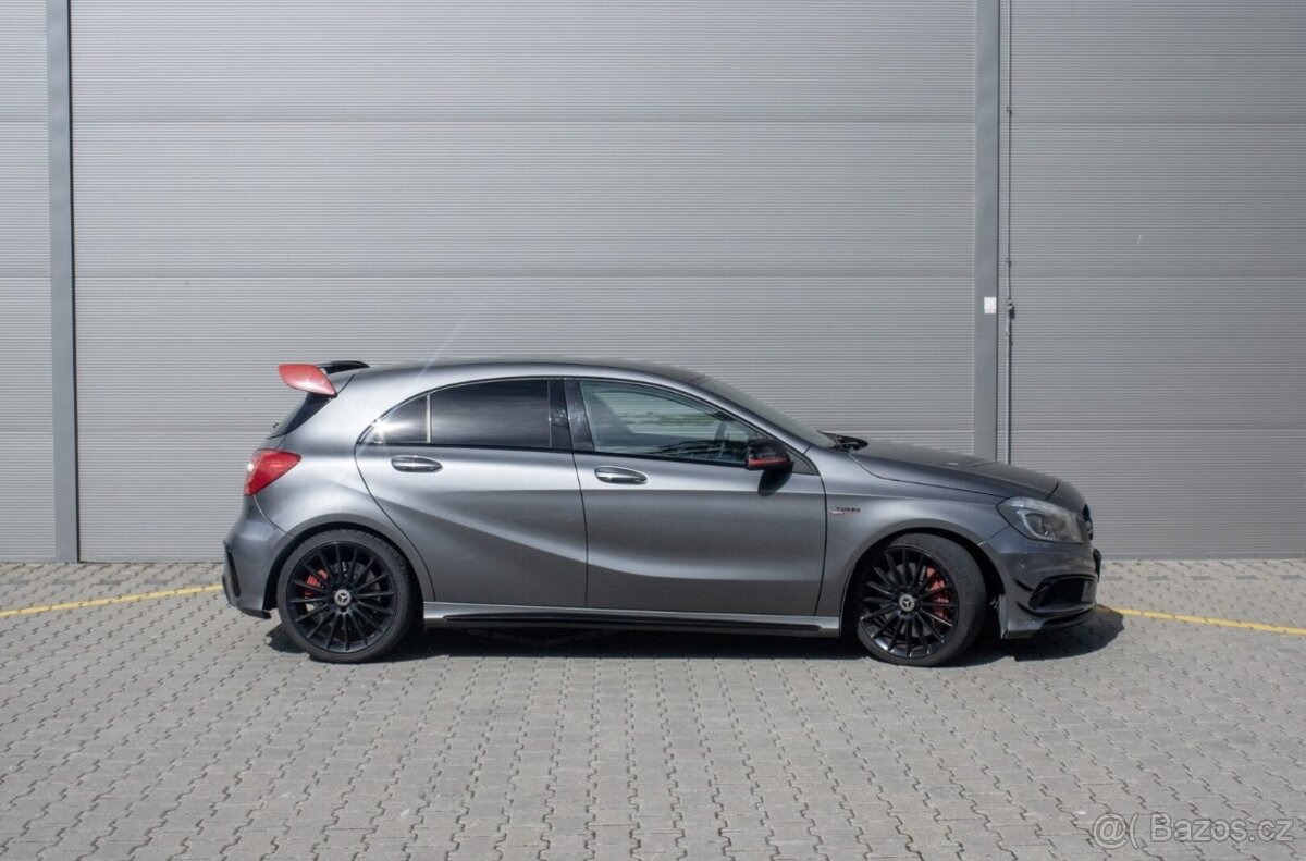 Mercedes Benz A45 AMG - 4