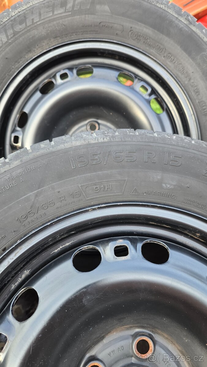 Michelin Energy saver 195/65/15 včetně disků - 4