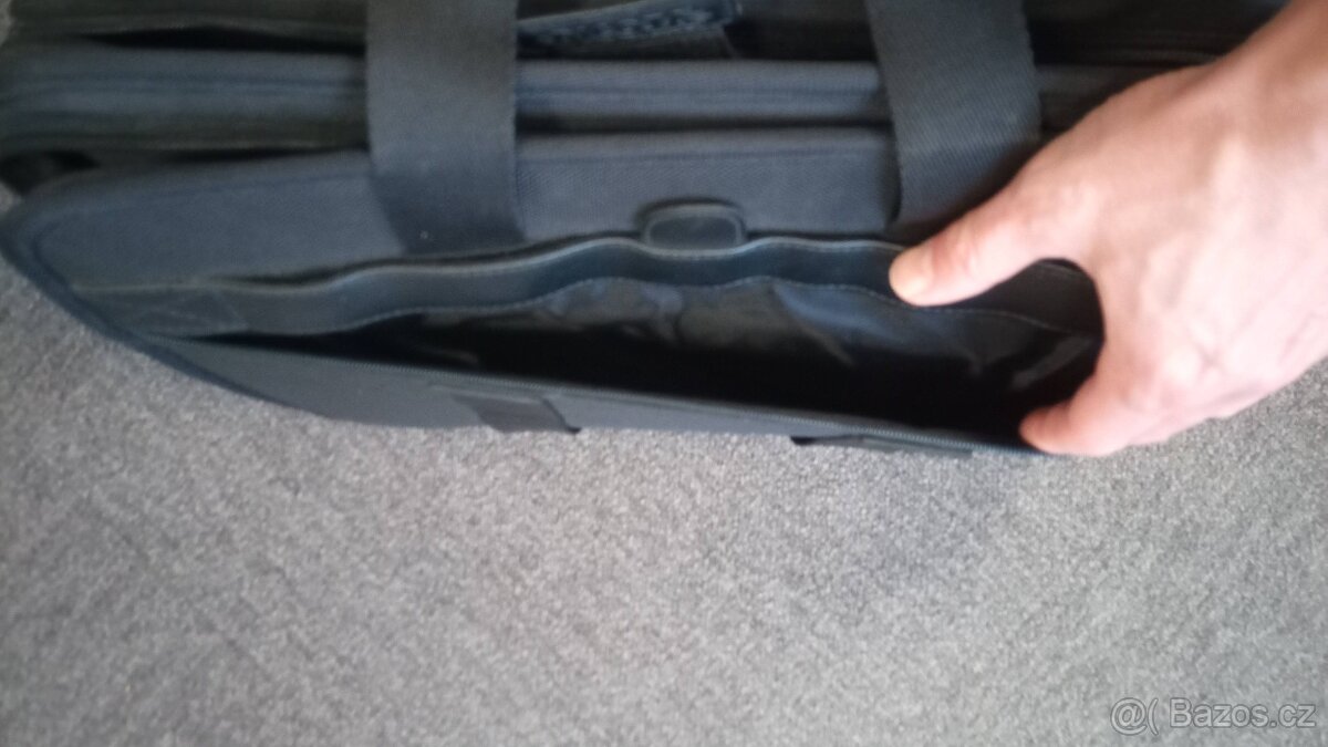 Velká robustní retro taška na notebook a dokumenty - 4