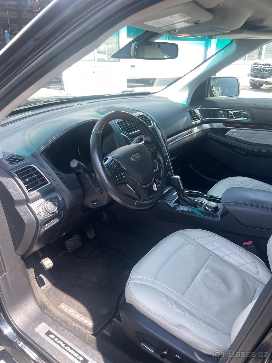 FORD EXPLORER 3.5 EcoBoost V6 4WD AT Platinum - 4