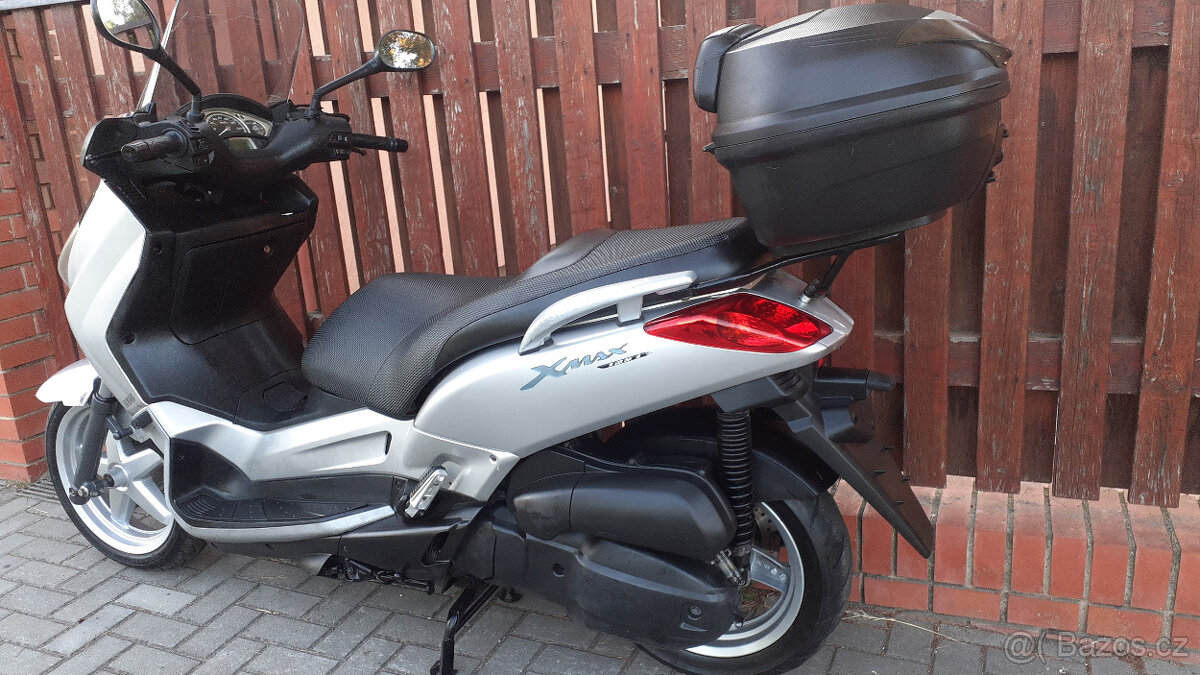 Yamaha X-Max 125 - 4