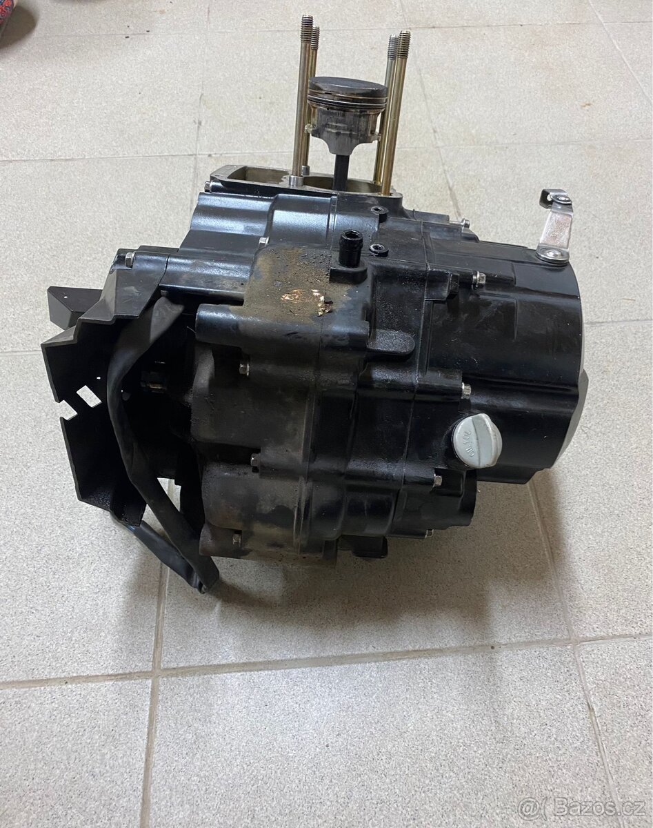 Motor na motorku Romet Division 125ccm - 4