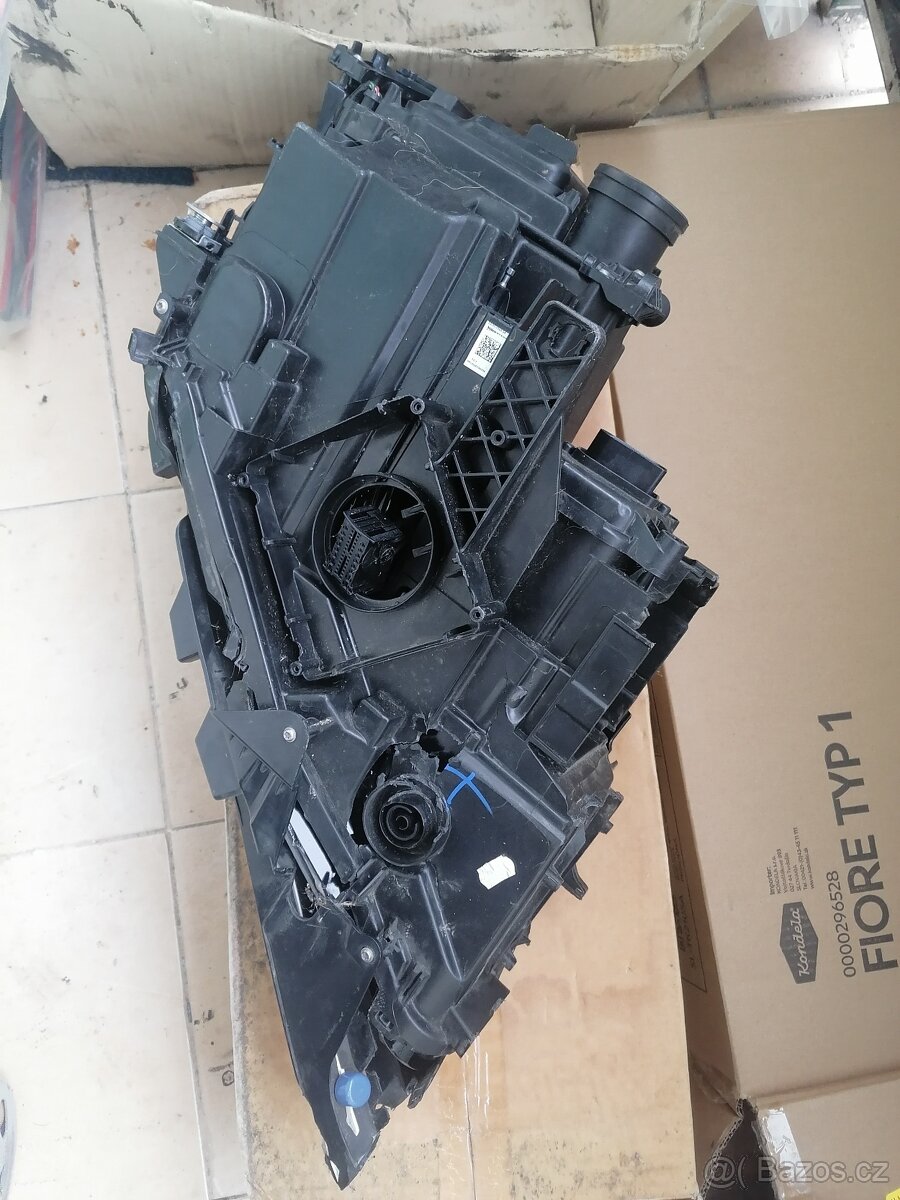 Levé přední světlo na VW Arteon - 4