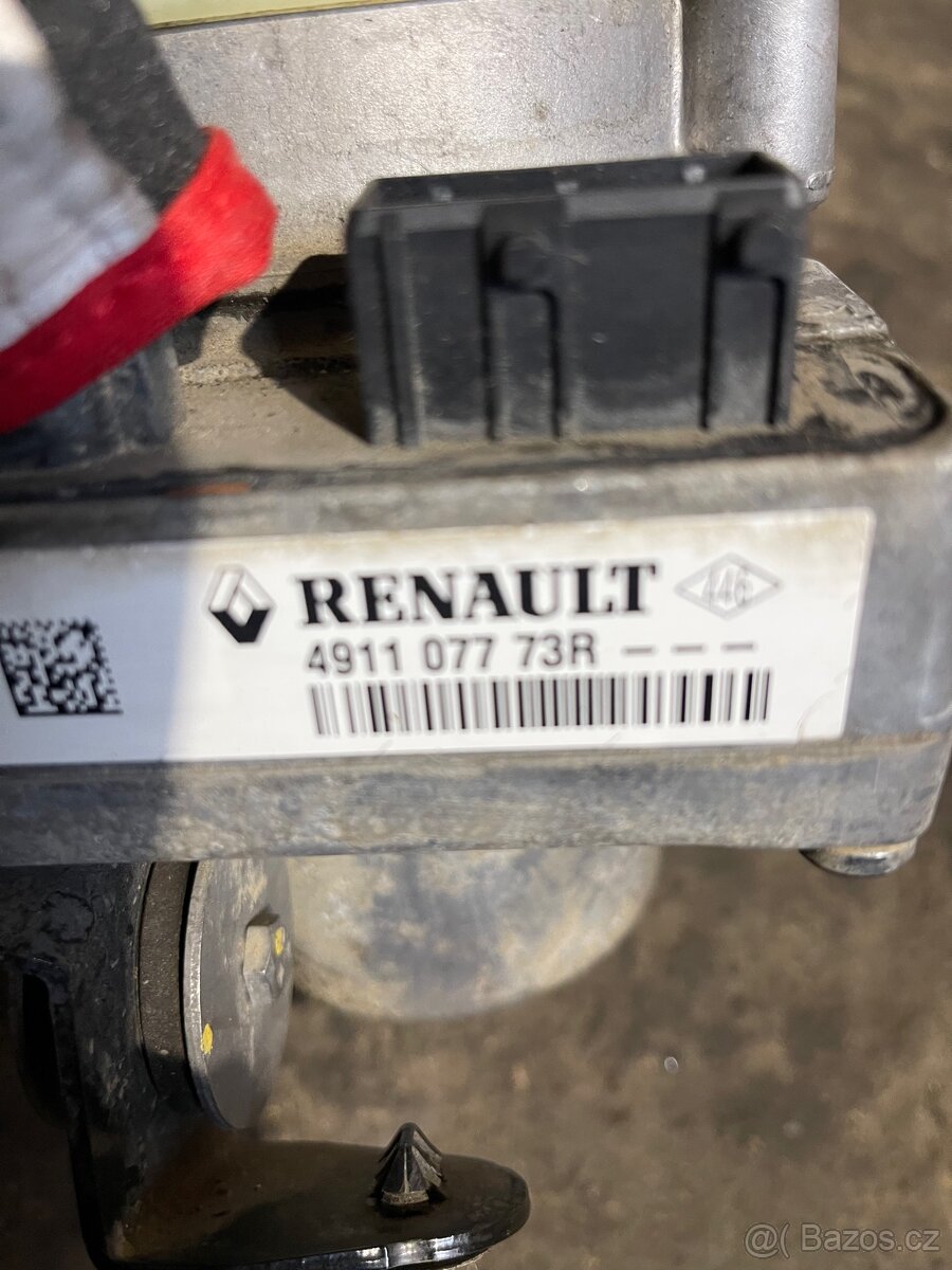 DACIA DUSTER ——-SERVO CERPADLO - 4