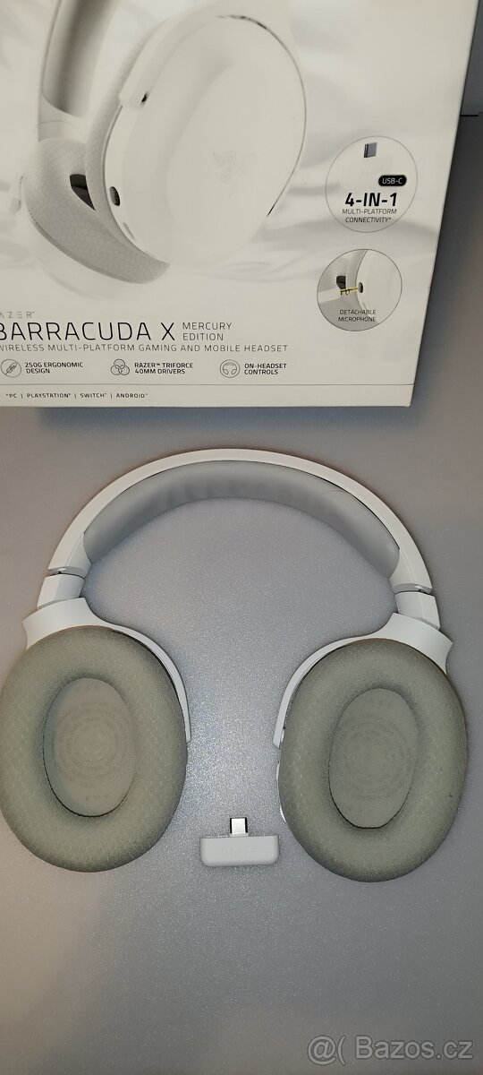 Sluchátka Razer Barracuda X - 4