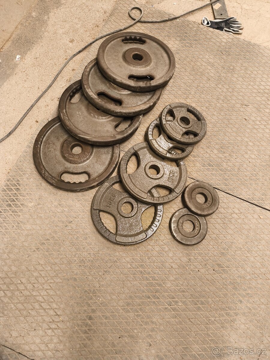 Cvičící věž a náčiní do domácí posilovny - 4