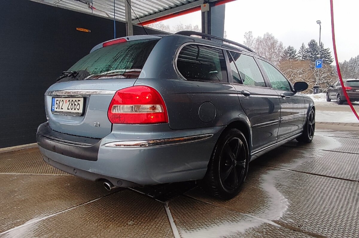 Jaguar X type 3.0i V6 4x4 158000km - 4