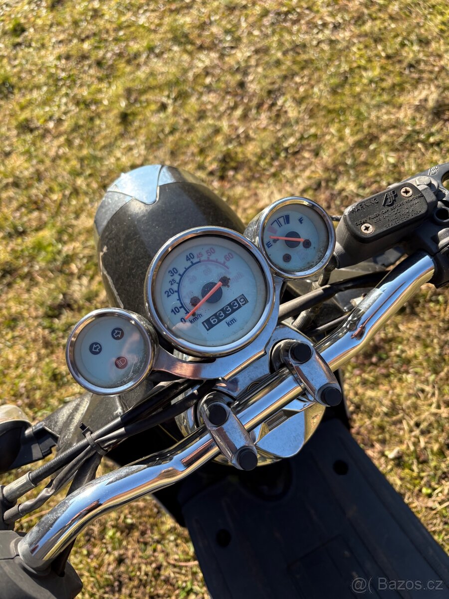 Skůtr replika vespa - 4