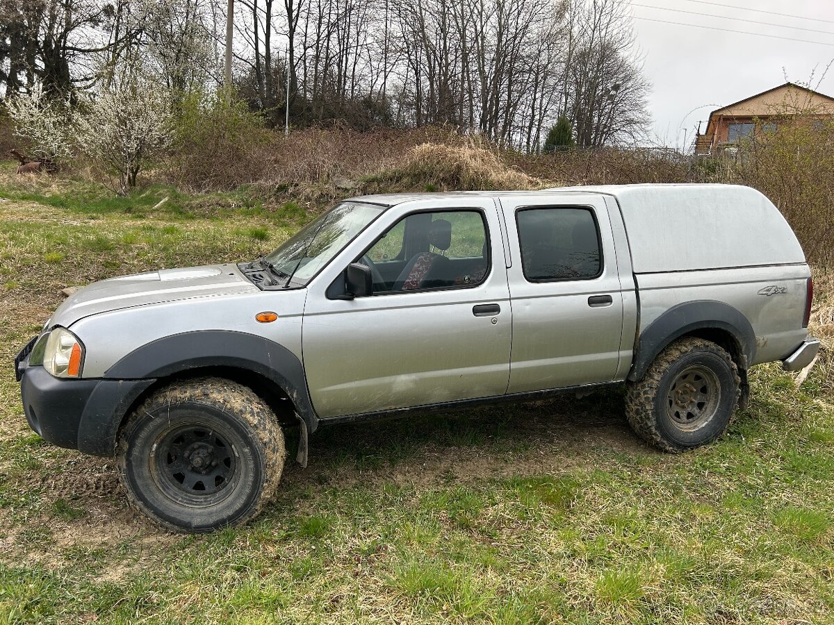 Navara D22 2,5D Pickup - 4