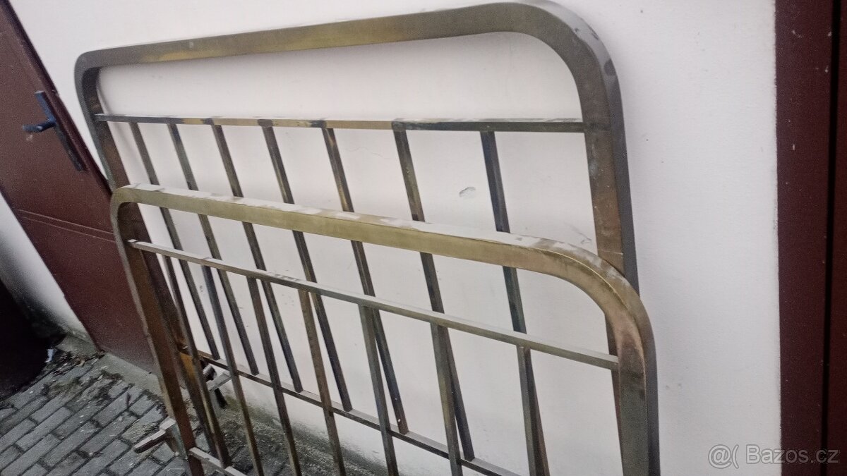 Čela k posteli prvorepublikové - 4