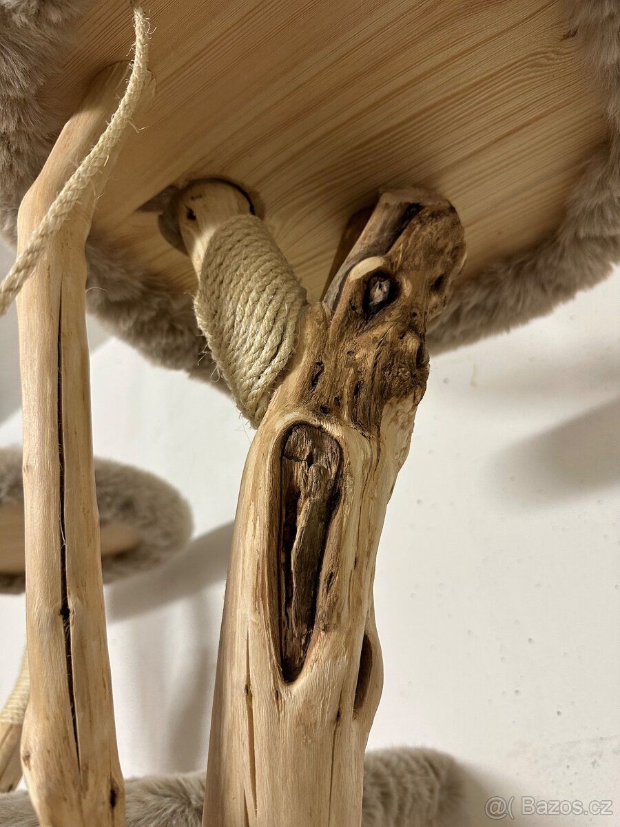 TOP Masivní kočičí škrábadlo - 4