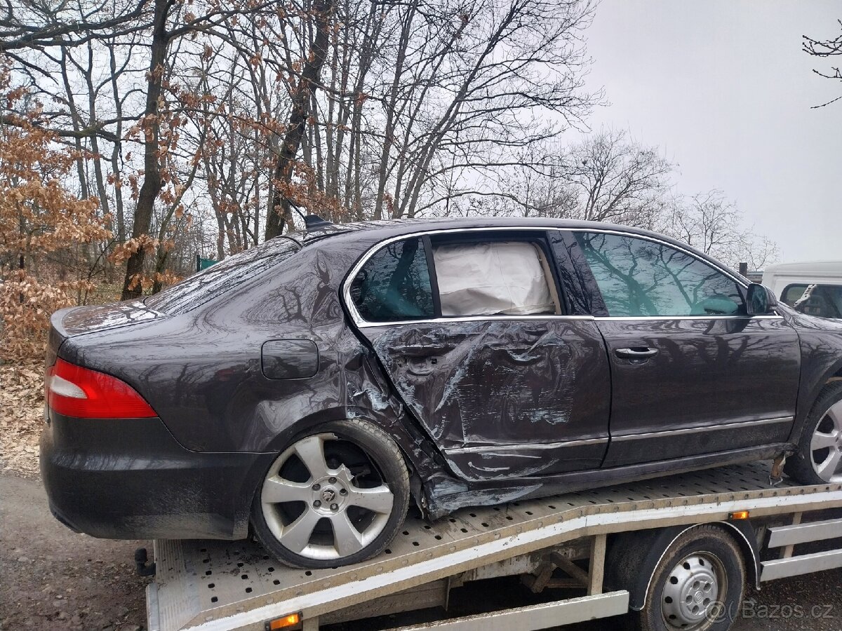 Škoda Superb ll 3,6 v6 rv 2009,5dveř - 4