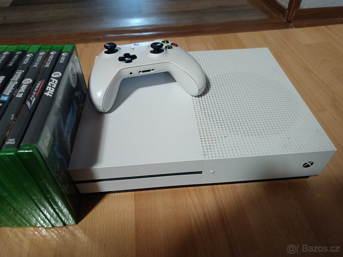 Xbox One S 1TB - 4