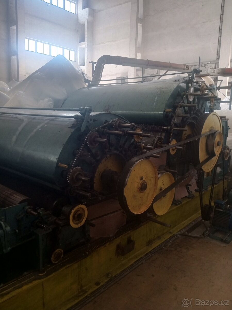 STROJE A ZAŘÍZENÍ - 4