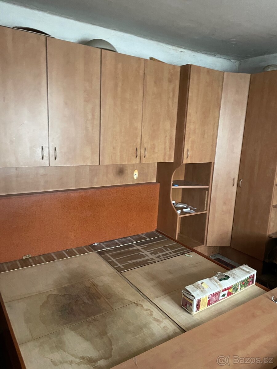 Stěna do ložnice za odvoz - 4