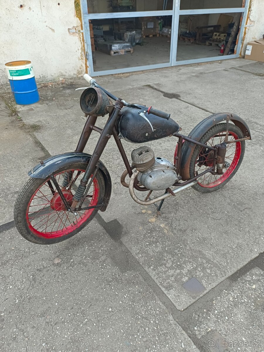 ČZ 150 C - 4