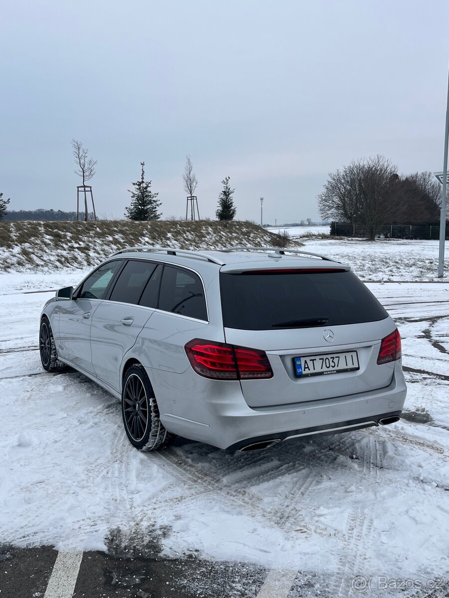 Mercedes-Benz W212 - 4