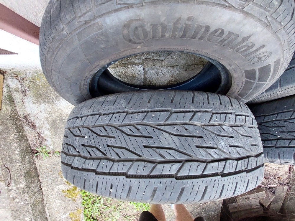 Continental 235/65 R17 - 4