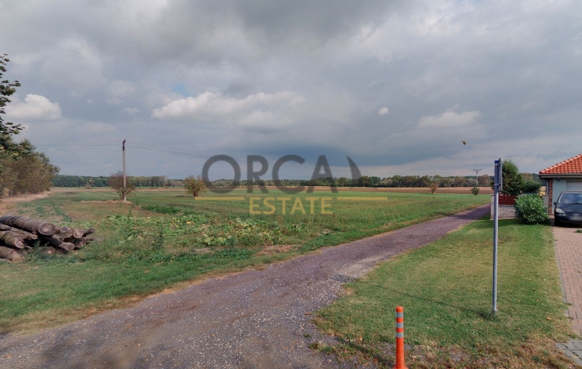 Nabídka pozemku v k.ú. Jevišovka o výměře 4245 m2 - 4