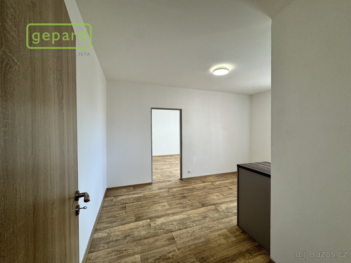 Pronájem moderního bytu 2+kk v centru Sokolova - 4