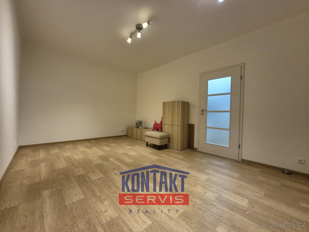 Moderně zrekonstruovaný byt 3+1 s balkonem ulice Lidická, Če - 4