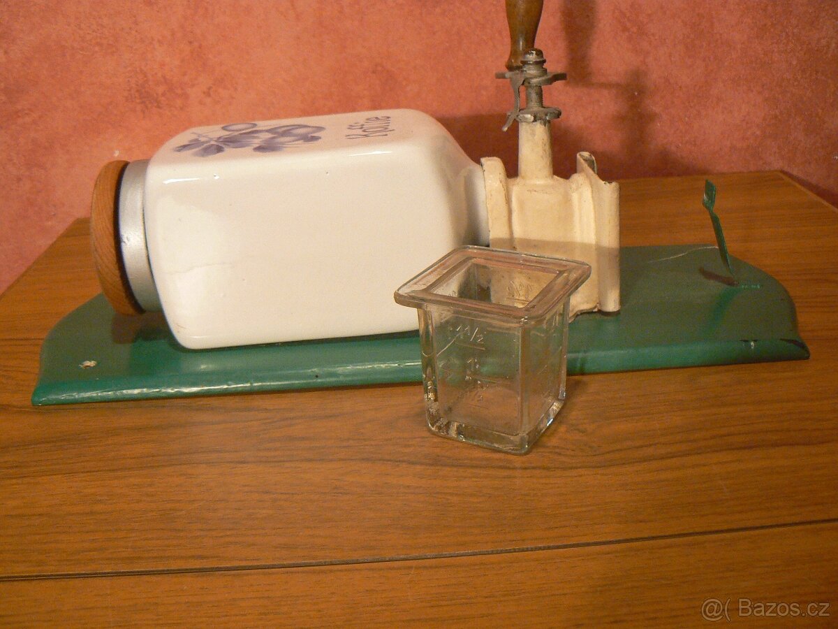 mlýnek na kávu třešně - 4