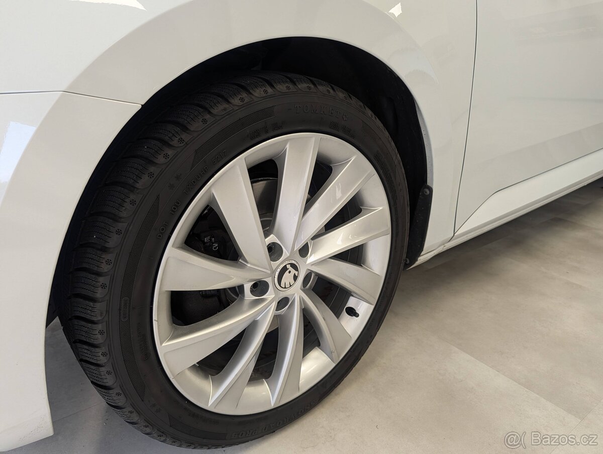 Škoda Superb 2,0 TDI STYLE - 4